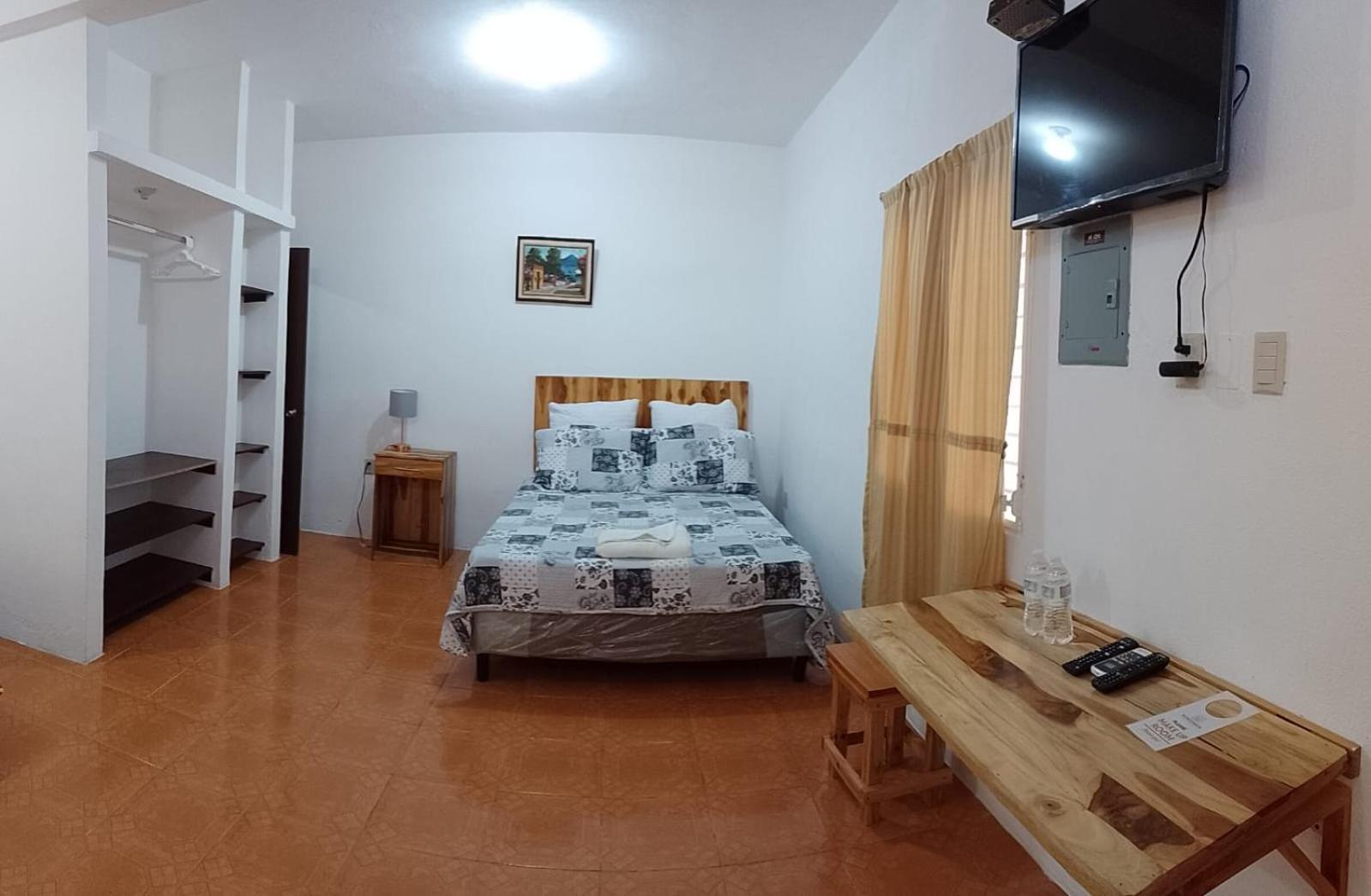 Apartamentos Mundo Maya Habitaciones 플로레스 외부 사진